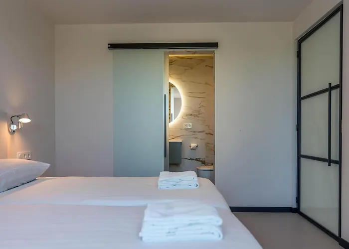 Getaway With Bubble Bath * Oudeschild