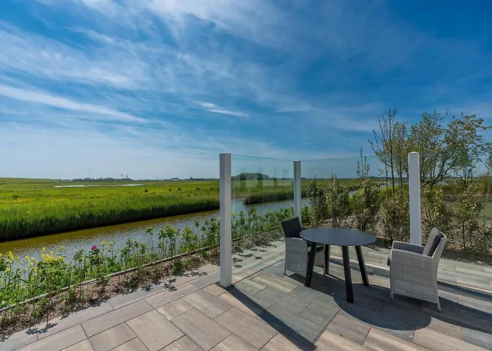 Getaway With Bubble Bath *