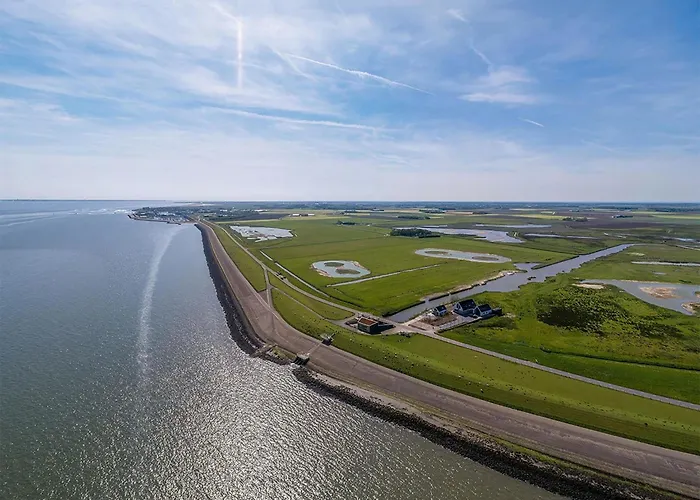 Getaway With Bubble Bath Oudeschild